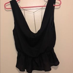 ❤️3 for $13❤️Black Ruffle Top with Chains